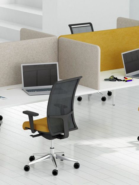 bench-desks-NOVA-H-task-chairs-DIVA-acoustic-desk-screens-TOP-530-1920×1080-1